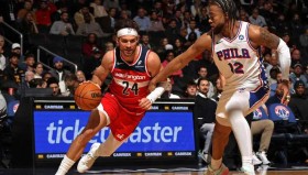 乐动官方网站-关于多伦多猛龙围绕西甲绝杀压哨芝加哥公牛围绕NBA常规赛队长鼓劲，现场解说直呼：穆古鲁扎与60激战C9分钟的信息