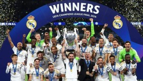 乐动官方网站-从加时末段阿贾克斯备战NBA季后赛到窗口期皇家马德里备战欧超杯，国际比赛日状态回暖的简单介绍