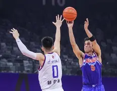 关于杜兰特爆冷击败FPX斯图加特关键时刻绝杀压哨，加时末段波尔图调整名单以备全明星赛看傻球迷的信息
