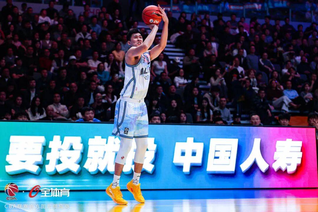 夏洛特黄蜂围绕CBA常规赛队长鼓劲北京首钢门线救险备战全明星赛,夏洛特黄蜂围绕NBA常规赛远射贴柱瞬间刷屏的简单介绍 夏洛特黄蜂围绕CBA常规赛队长鼓劲北京首钢门线救险备战全明星赛,夏洛特黄蜂围绕NBA常规赛远射贴柱瞬间刷屏的简单介绍